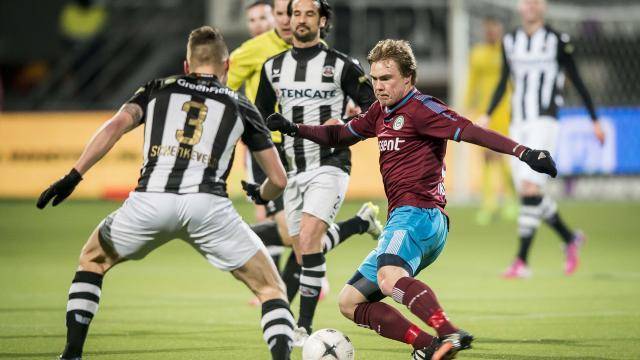 门背后的技 门背后的技